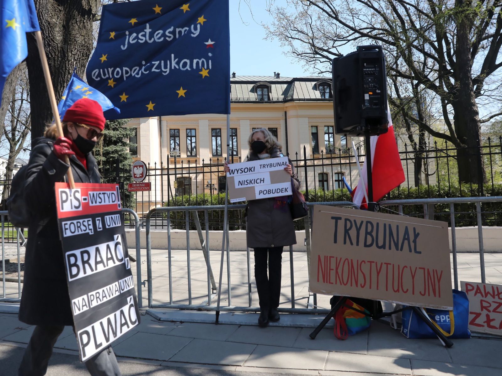 Na miejscu obecna była także policja