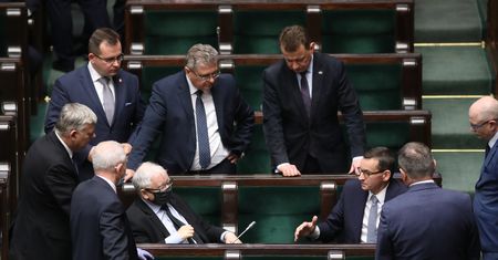 Kontrowersyjna ustawa PiS trafi do kosza? Jej autor: "Nic o tym nie wiem"