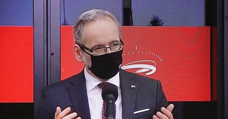11 listopada. Minister zdrowia apeluje ws. Narodowego Święta Niepodległości