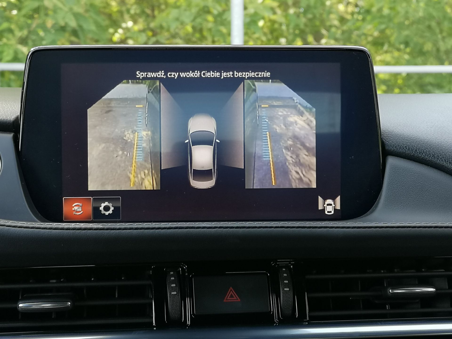 Mazda 6: Systemy bezpieczeństwa, kamera 360 stopni oraz zestaw audio BOSE 14