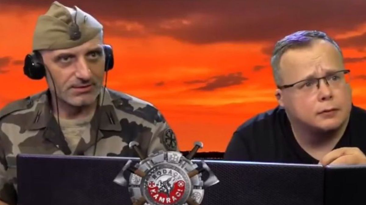 Aleksander Jabłonowski sprawia wrażenie, jakby w ogóle nie przejął się pobytem w areszcie 