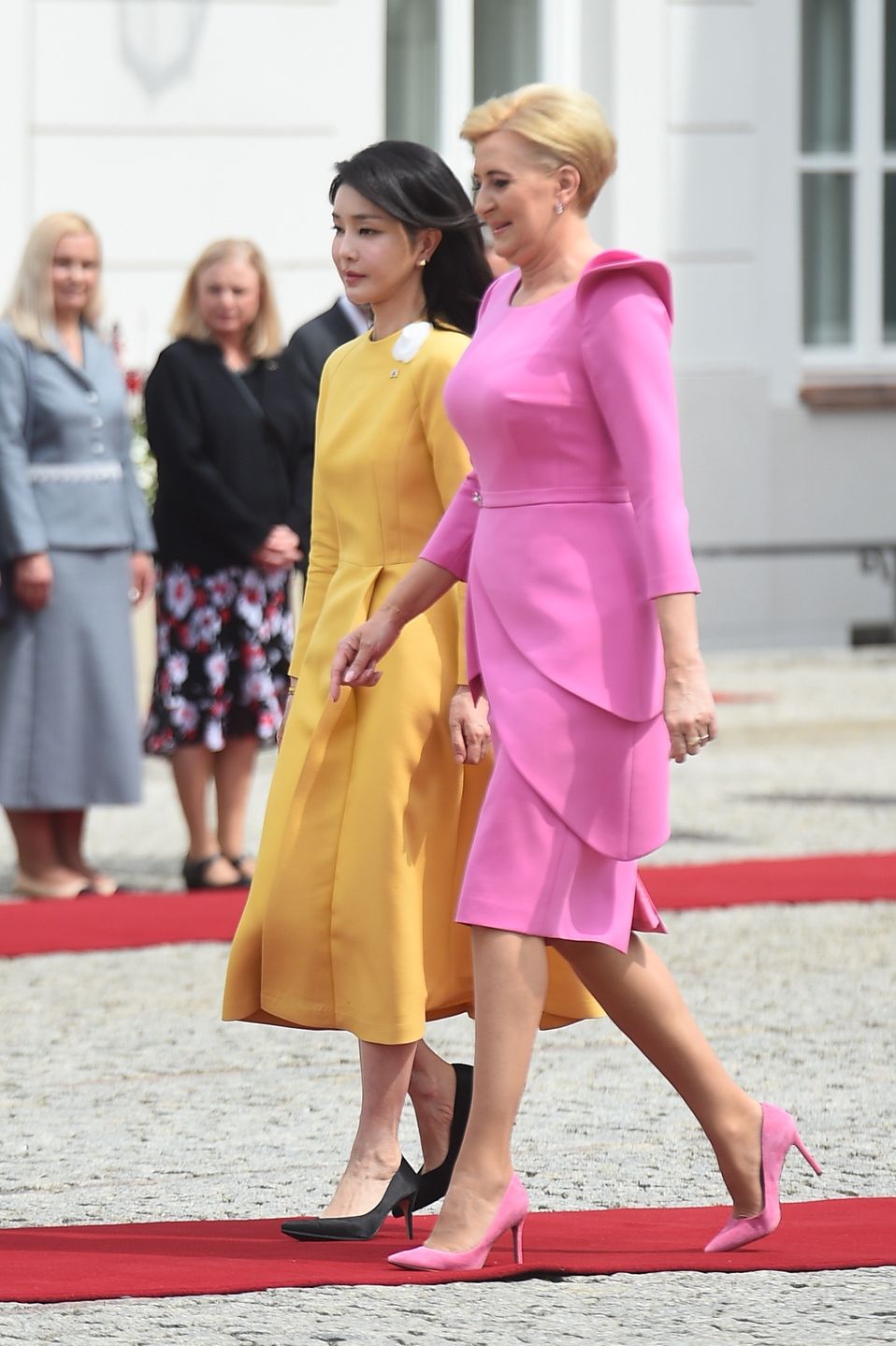 Agata Duda zaliczyła modową wpadkę? Ekspertka oceniła jej kreację