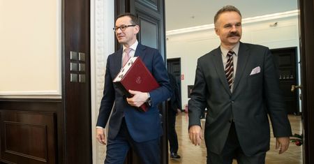 Afera mailowa. "Polacy muszą dyskutować o uchodźcach, a nie o polexicie"