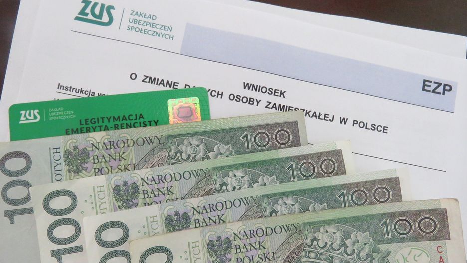 Emeryci więcej dorobią