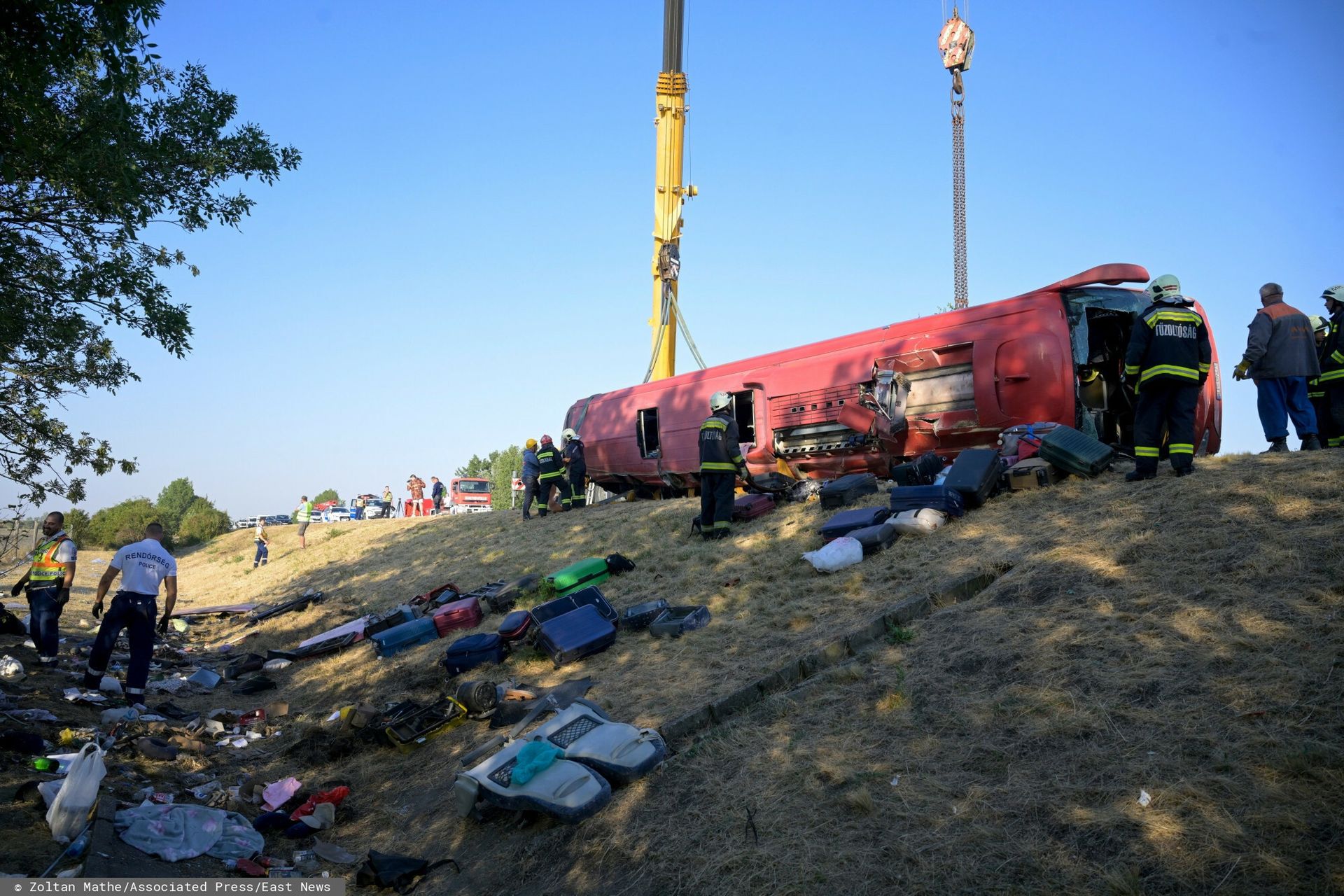 Tragedia na Węgrzech: Sekcje zwłok 12 ofiar autokaru zakończą się w piątek – co wiemy o losie ciał