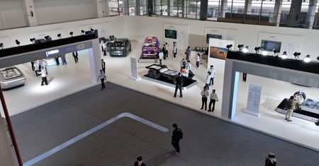 Chińczycy chcą podbić Europę. Technologiami sypią jak z rękawa