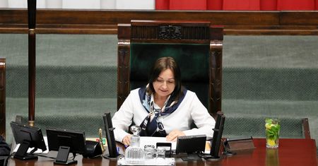 Burzliwe obrady Sejmu. Wicemarszałkini upomniała posłów PiS