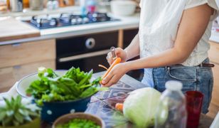 Bigos z młodej kapusty. Danie idealne na wiosnę i lato