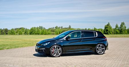 Peugeot 308 GTi: hot hatch pozbawiony charakteru