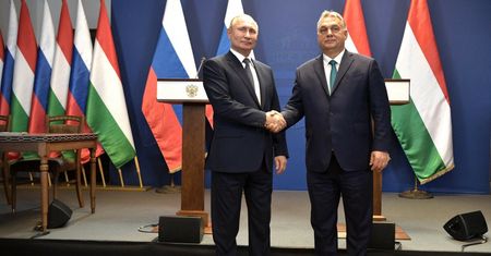 Niemiecka prasa o unijnym sporze wokół embarga na ropę. "Putin może się cieszyć"