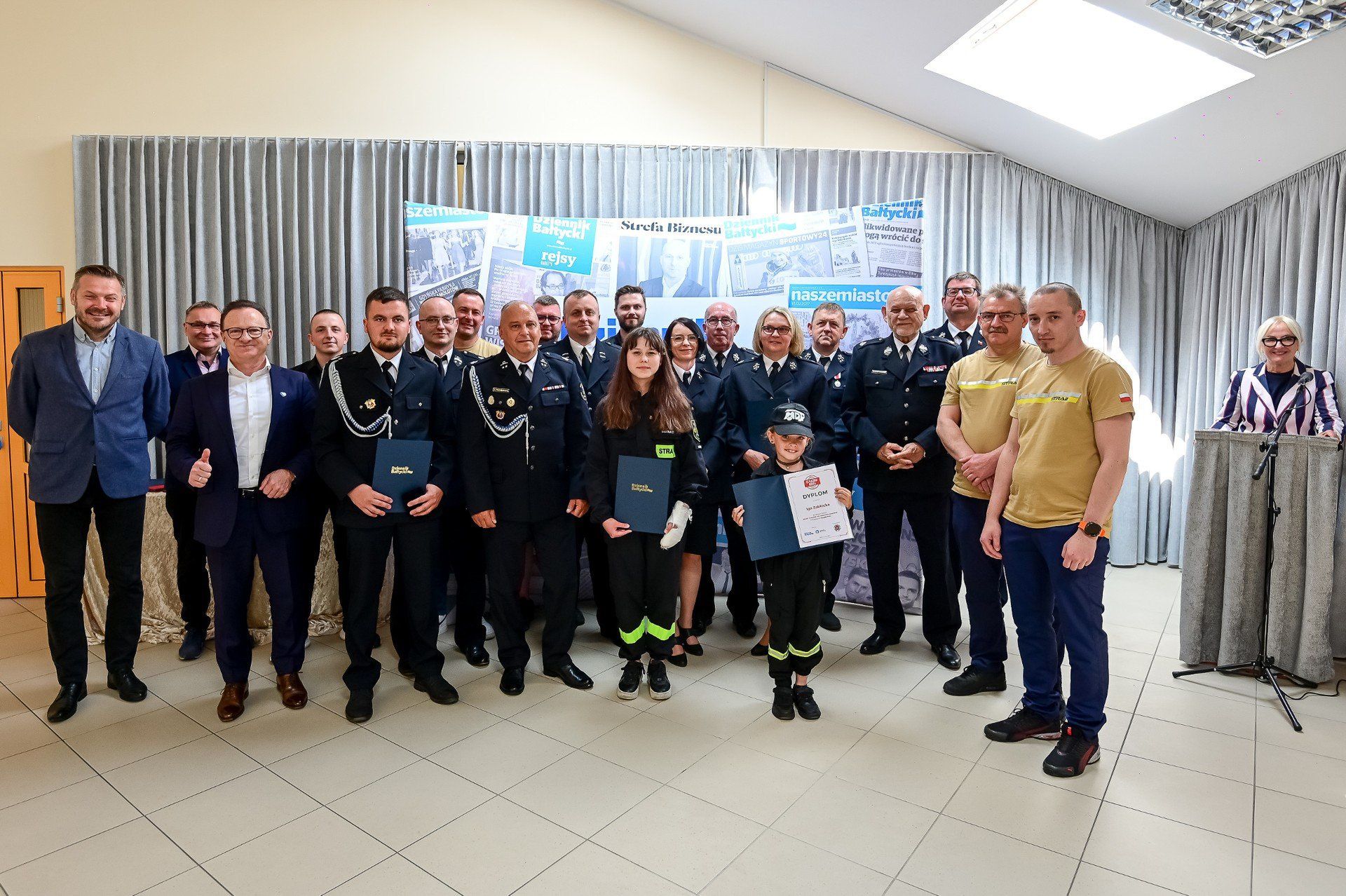 04.05.2025 PRZODKOWO PLEBISCYT DZIENNIKA BALTYCKIEGO: STRAZAK POMORZA GALA WRECZENIA NAGROD I WYROZNIEN NAJLEPSZYM STRAZAKOM FOT. PRZEMEK SWIDERSKI / POLSKA PRESS / DZIENNIK BALTYCKI