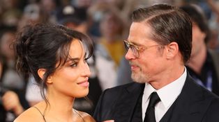 Brad Pitt z młodszą o 29 lat partnerką. Wszystkie oczy były zwrócone na nich