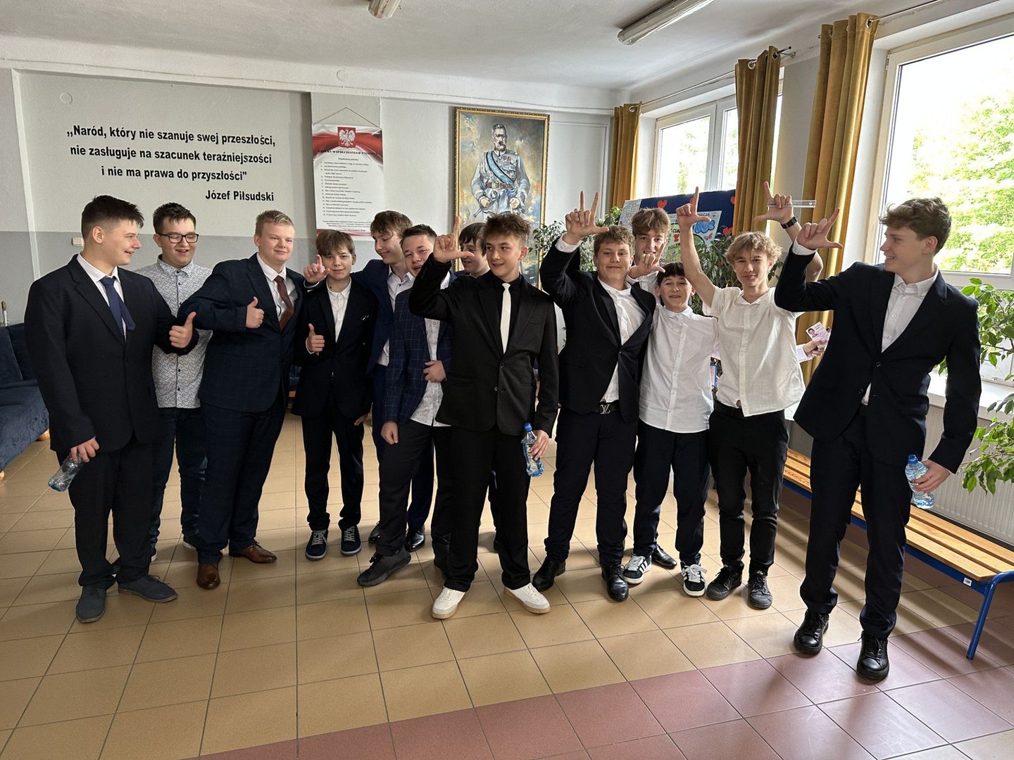 Byliśmy w SP nr 10 w Tomaszowie przed egzaminem z matematyki (14.05.2025)