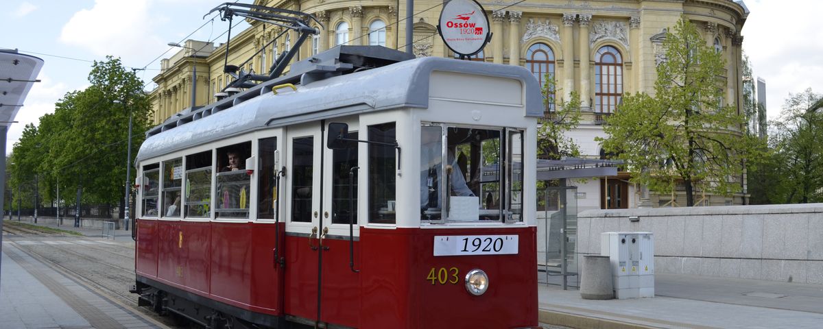 Wsiądź do tramwaju linii 1920