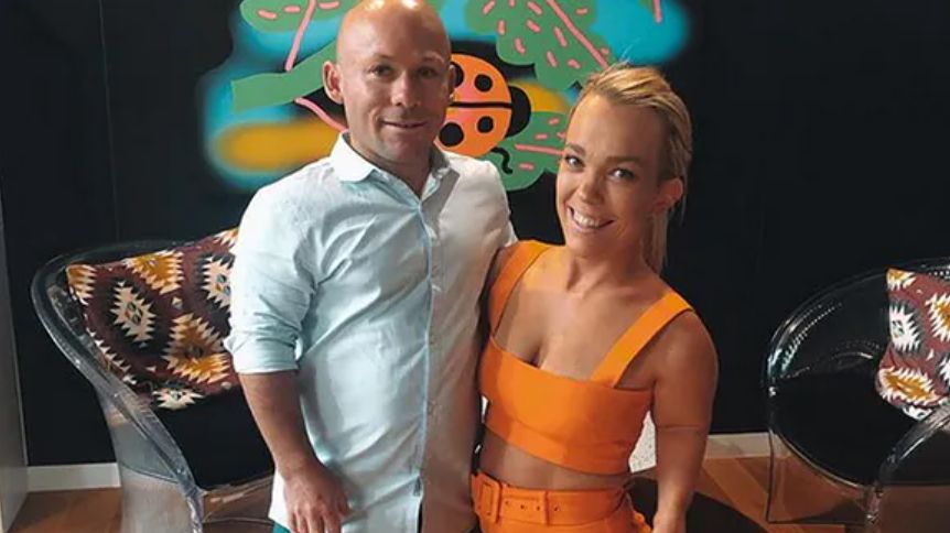 Niskorosła para dzieli się swoim życiem w mediach społecznościowych. Doczekali się nawet dzieci