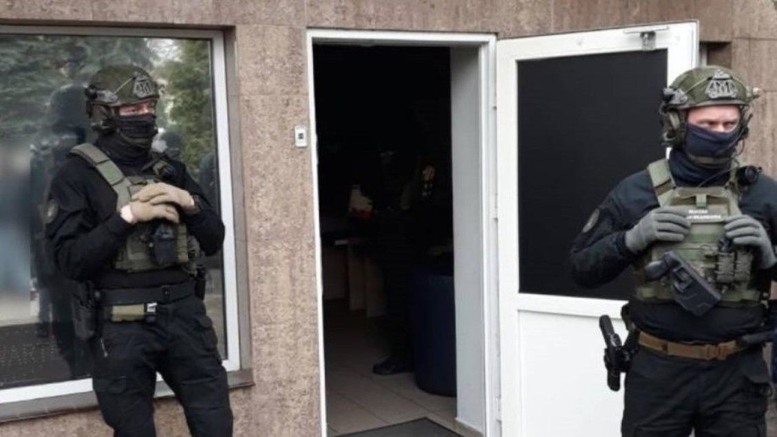 Służba Celno–Skarbowa zainteresowała się tajemniczym salonem fryzjerskim