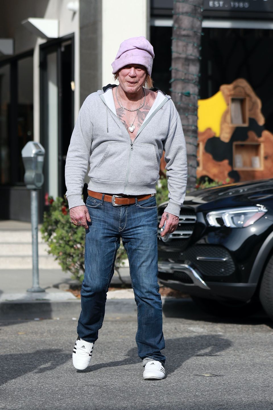 Mickey Rourke na ulicach Beverly Hills