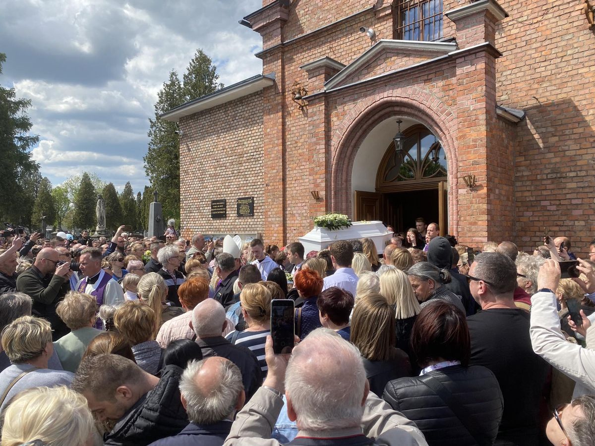 Śmierć 8-letniego Kamilka wstrząsnęła całą Polską. W sobotę odbył się pogrzeb