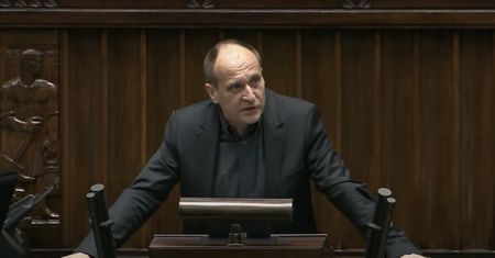 "Nie byłem w rządzie PiS". Kukiz wyszedł na mównicę