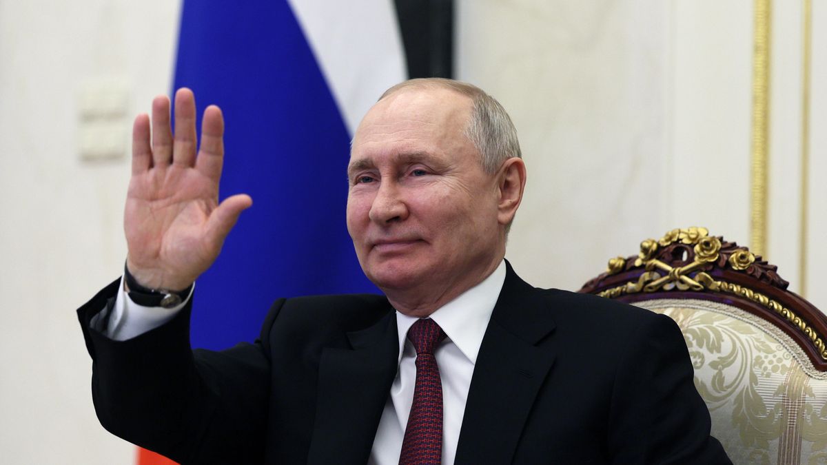 Russian President Vladimir Putin gestures as he takes part in the opening ceremony of federal roads in Rostov and Krasnodar regions, via video link at the Kremlin in Moscow, Russia, 15 June 2023. EPA/GAVRIIL GRIGOROV / SPUTNIK / KREMLIN POOL MANDATORY CREDIT Dostawca: PAP/EPA.