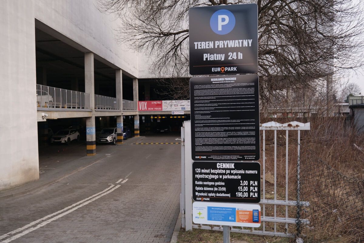 Płatny parking 24/7 w Galerii Gala