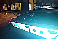 Auto podjechało do radiowozu. "Wybiegła z niego roztrzęsiona kobieta"