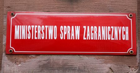 Afera wizowa. O co chodzi? W centrum były wiceminister