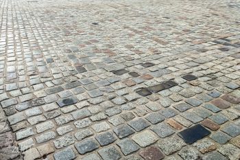 Poznań: Śródka z nową nawierzchnią. Zakończył się remont skrzyżowania ulic Śródka, Ostrówek i św. Jacka