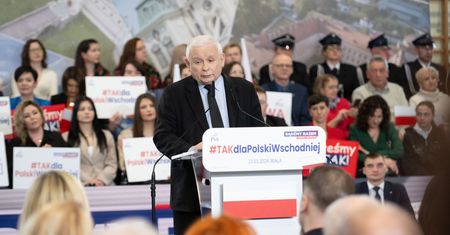 Kaczyński o 100 kłamstwach i konferencjach Glapińskiego