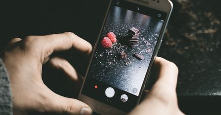Samsung opracował niezniszczalny ekran OLED dla smartfonów. Najwyższa pora!