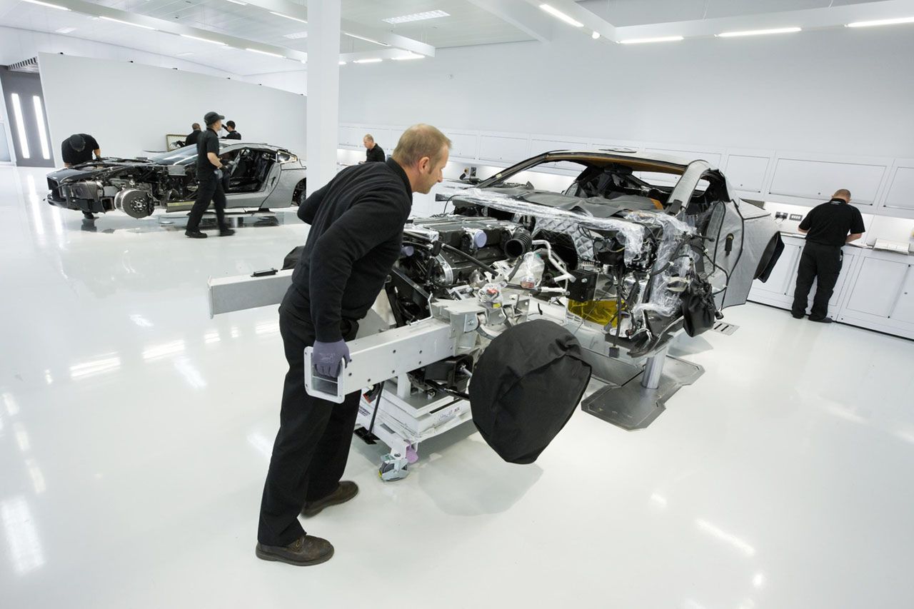 Aston One-77 hala produkcyjna