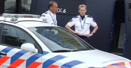 Holandia. 1,5-roczna dziewczynka wypadła z okna. Rodzice byli w Polsce