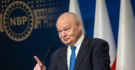 Prezes NBP ustąpi sam? Nieoficjalnie: koalicja ma "plan B"