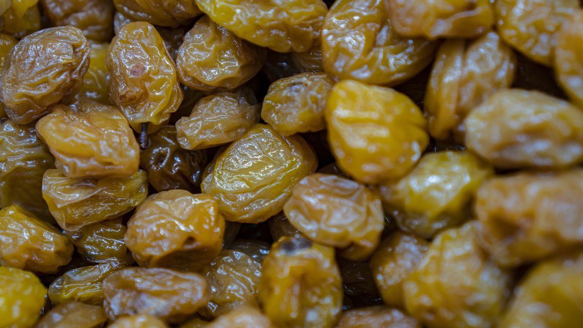 Raisins
Close up of raisins. Backgrounds lightbox
Fajrul Islam