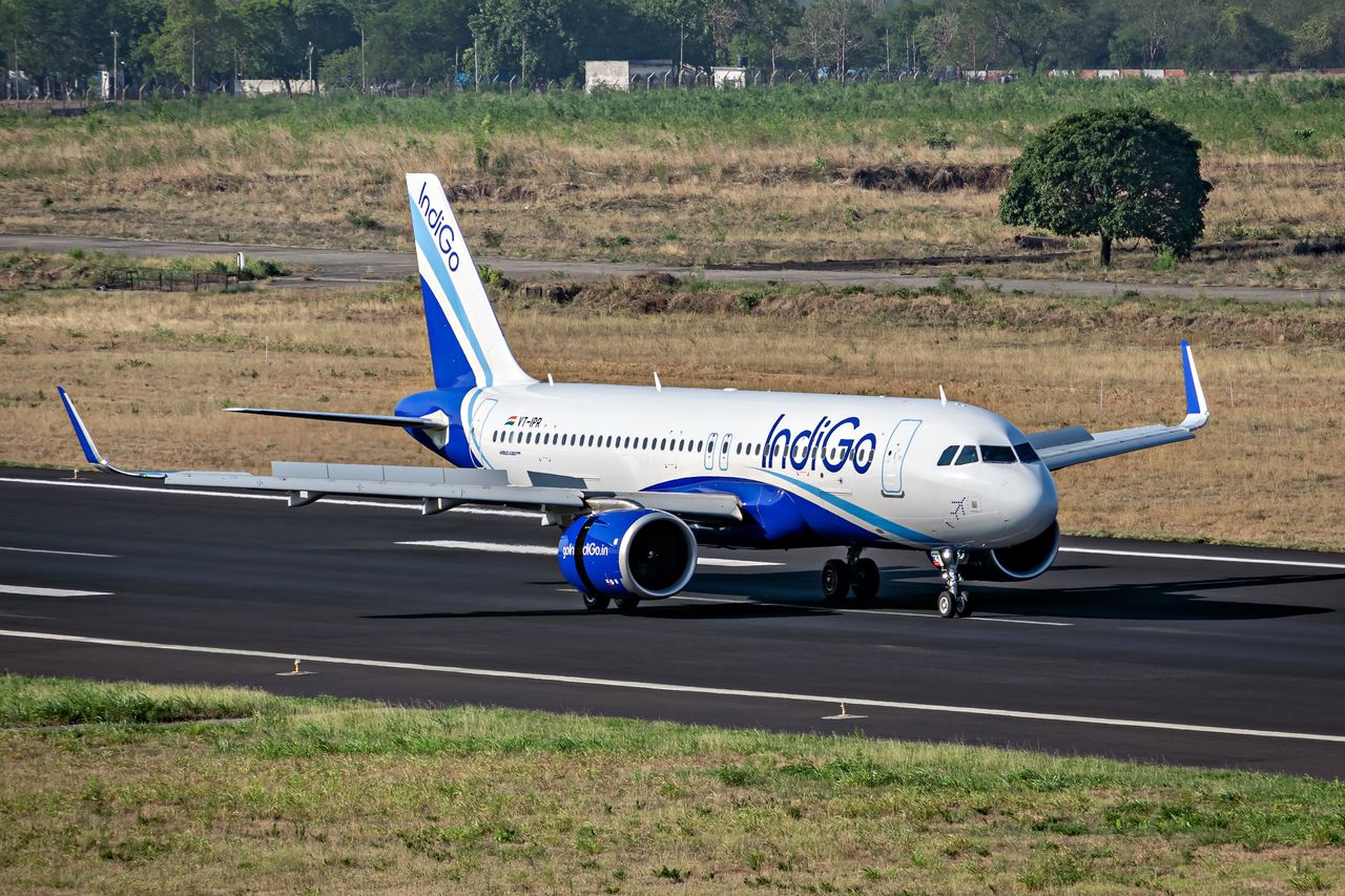 Indigo flight overbooked: Extra passenger delays mumbai-varanasi takeoff
