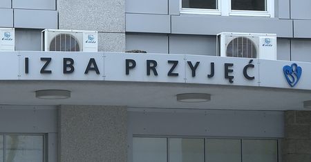 Walka z COVID-19. Oto województwa, w których może zabraknąć miejsc w szpitalach