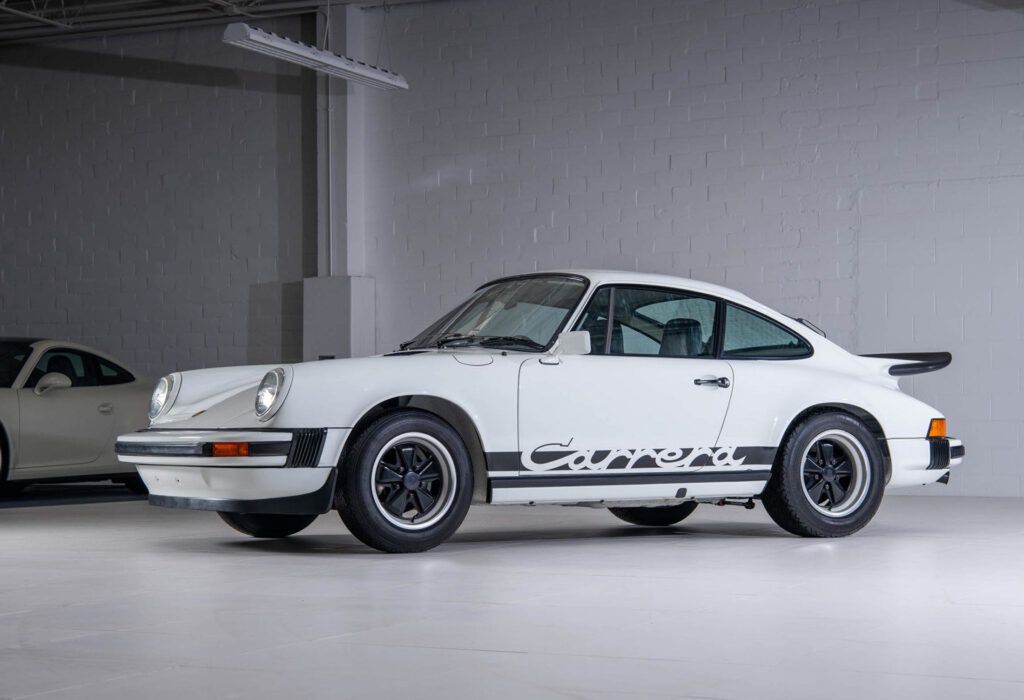 Kolekcja białych porsche