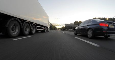 Nietrzeźwy kierowca ciężarówki sprawcą kolizji