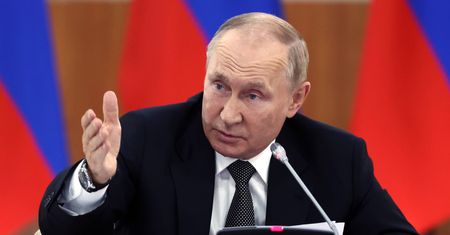 Putin rozgrywa Europę? "Czeka nas terapia szokowa, musimy ją przejść"
