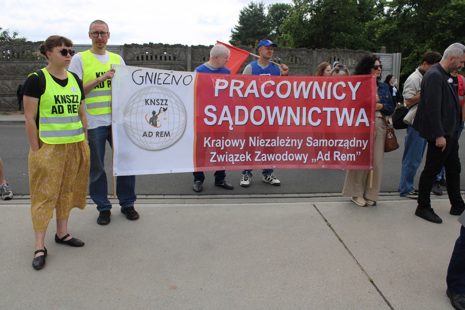 Protest pracowników Jeremiasa w Gnieźnie. Rozpoczął się trzeci tydzień strajku