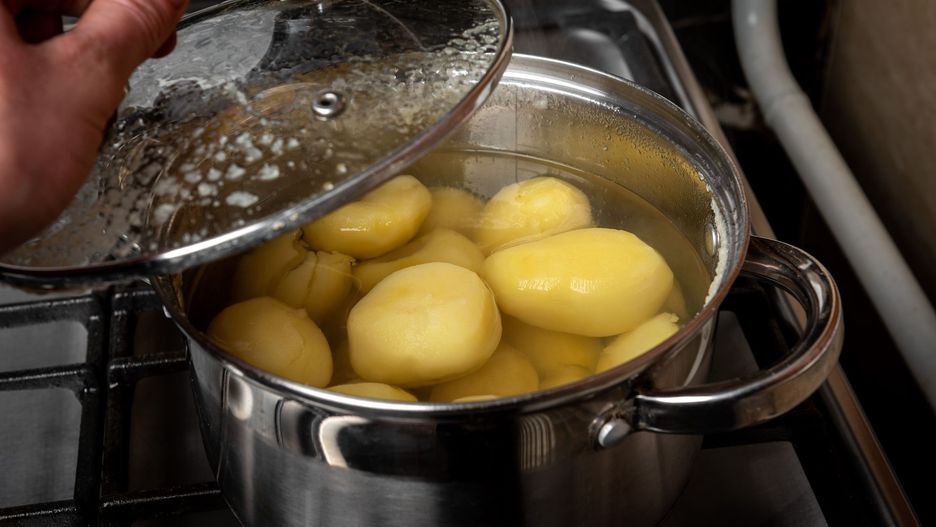 Jak gotować ziemniaki?