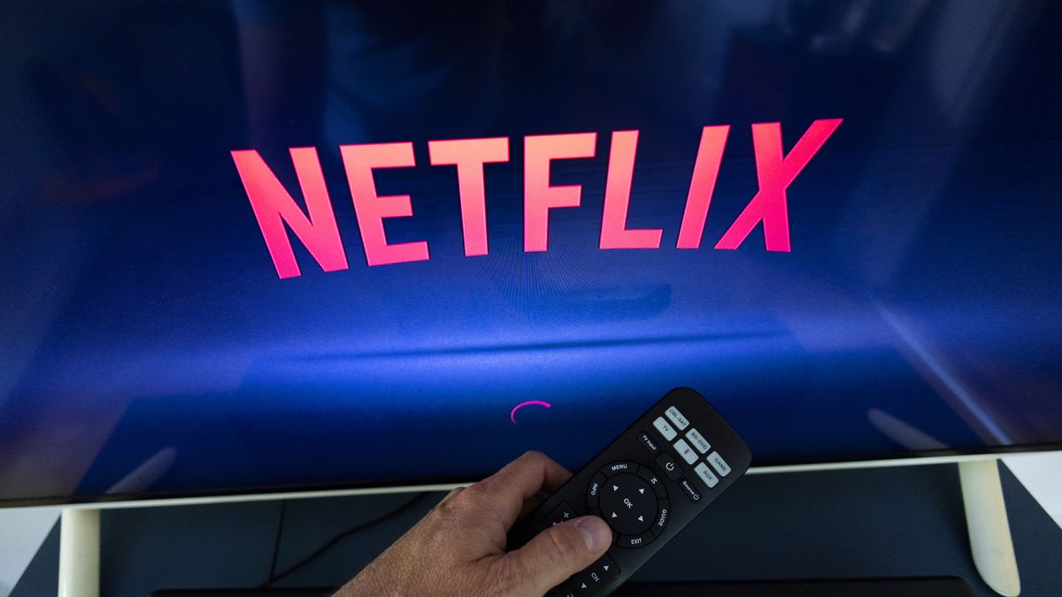 A Netflix logo is shown on a TV screen ahead of a Swiss vote on a referendum called "Lex Netflix" in this illustration taken May 9, 2022. Picture taken May 9, 2022. /Illustration