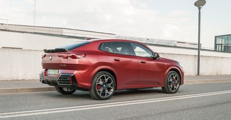 Test: BMW iX2 - cena czyni cuda (i dopłaty też)