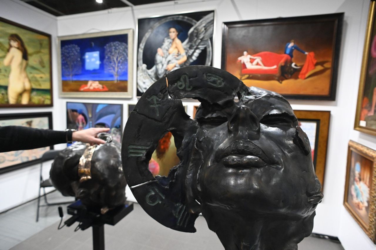 Warszawa: Trwa święto sztuki. Na miejscu artyści i ich prace