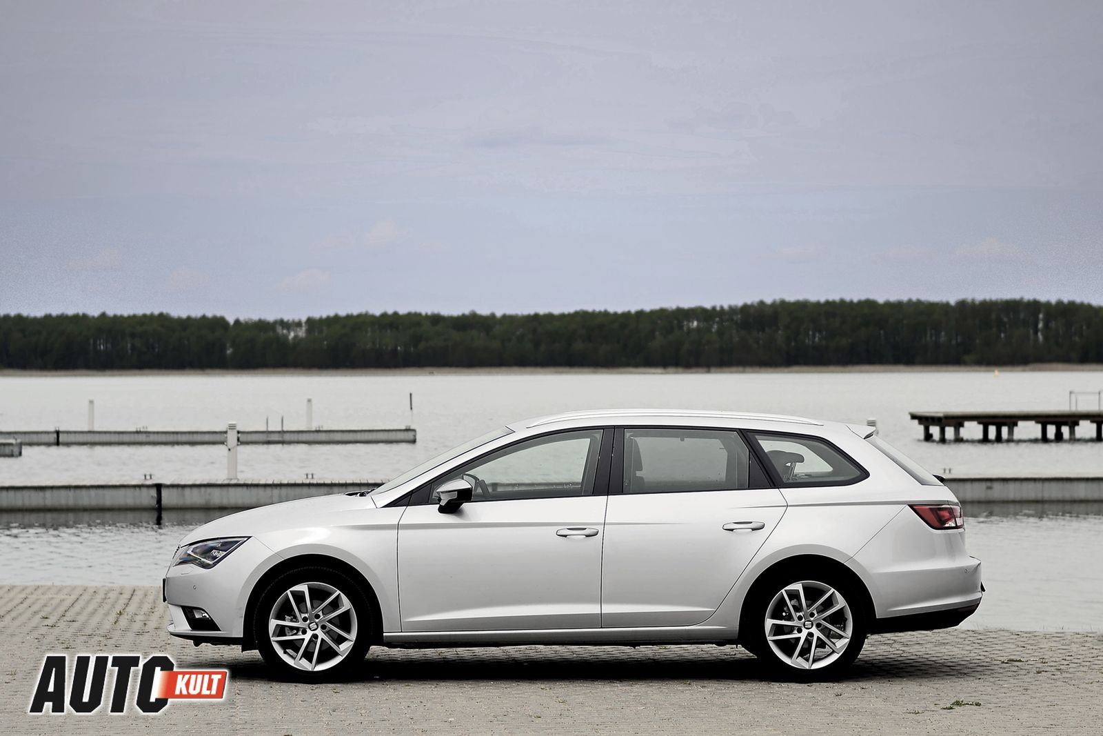 Seat Leon ST 1,6 TDI 105 KM Style - test [galeria] 4