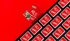 Robert Lewandowski pierwszym piłkarzem na świecie z własną talią kart Uno