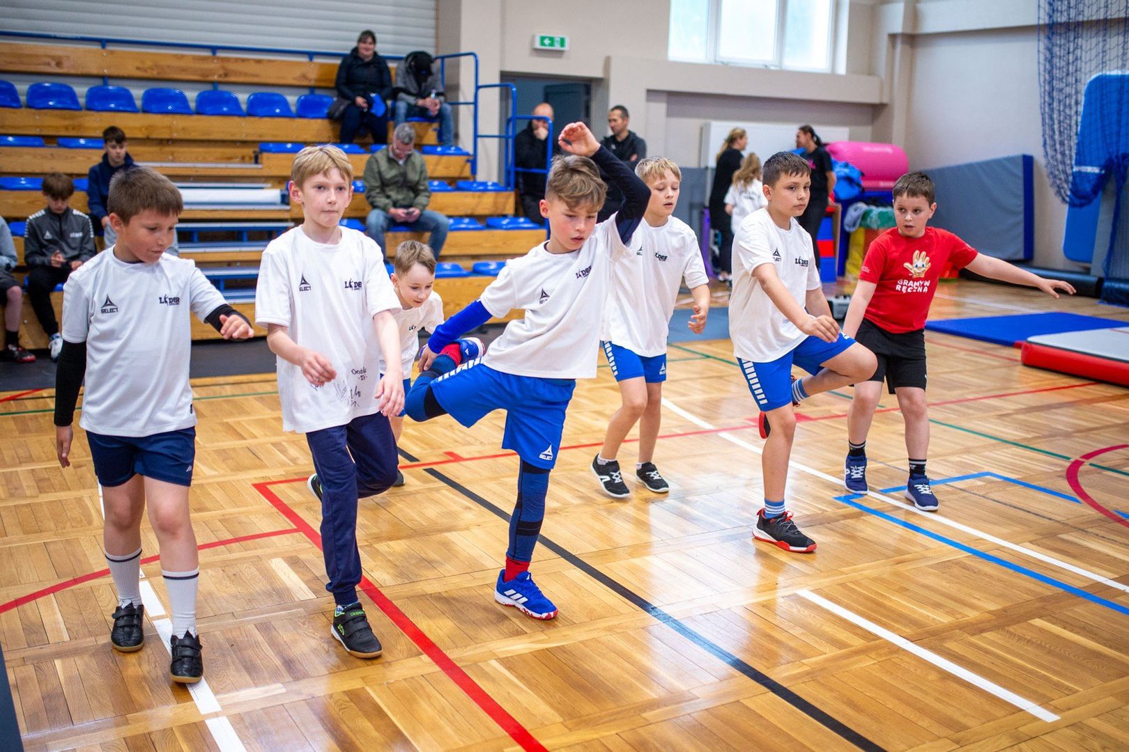 Turniej Mini Handball Cup w szkole Bierkowie.