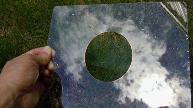 To nie jest otwór w szkle. W nowym Gorilla Glass nie zobaczysz odbicia swojej twarzy 1