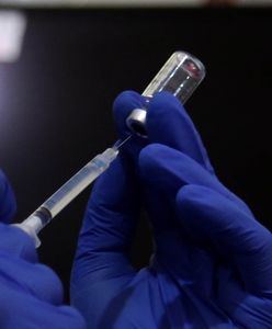 Mieszkańcy Hongkongu nie chcą się szczepić na COVID. Preparaty mogą być spalone