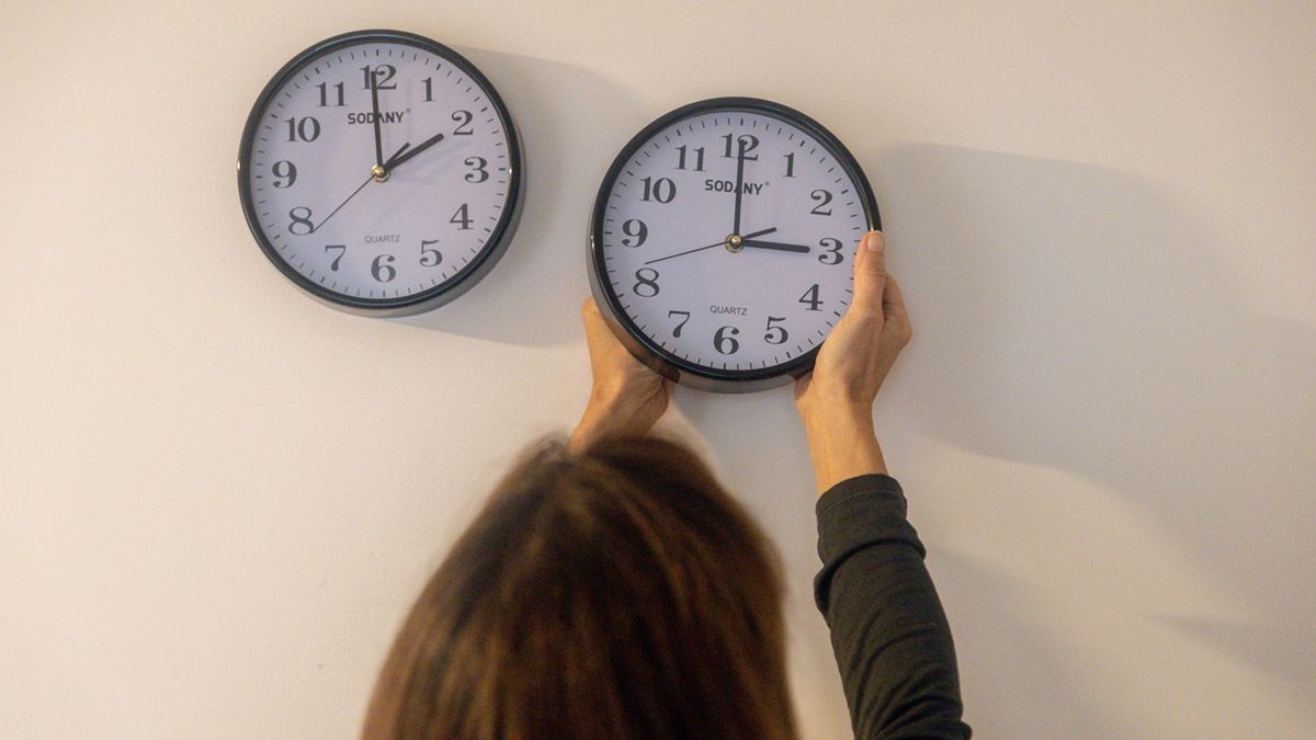 Zmiana czasu na zimowy już z 25 na 26 października.